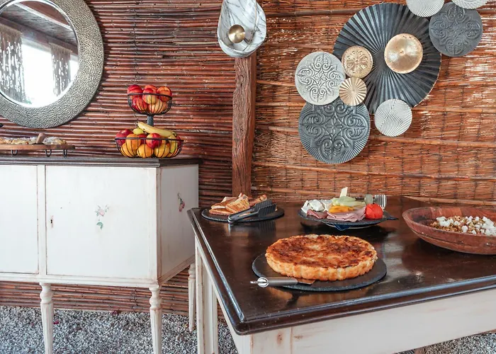 Sunrock - Jasmine Naxos City