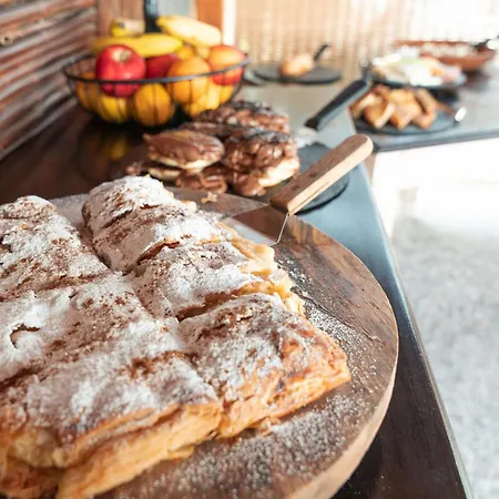 Sunrock - Jasmine Aparthotel Naxos City