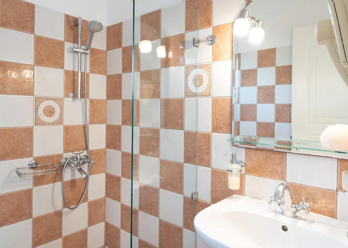 Sunrock - Jasmine 3*